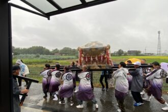 新居にお神輿登場！